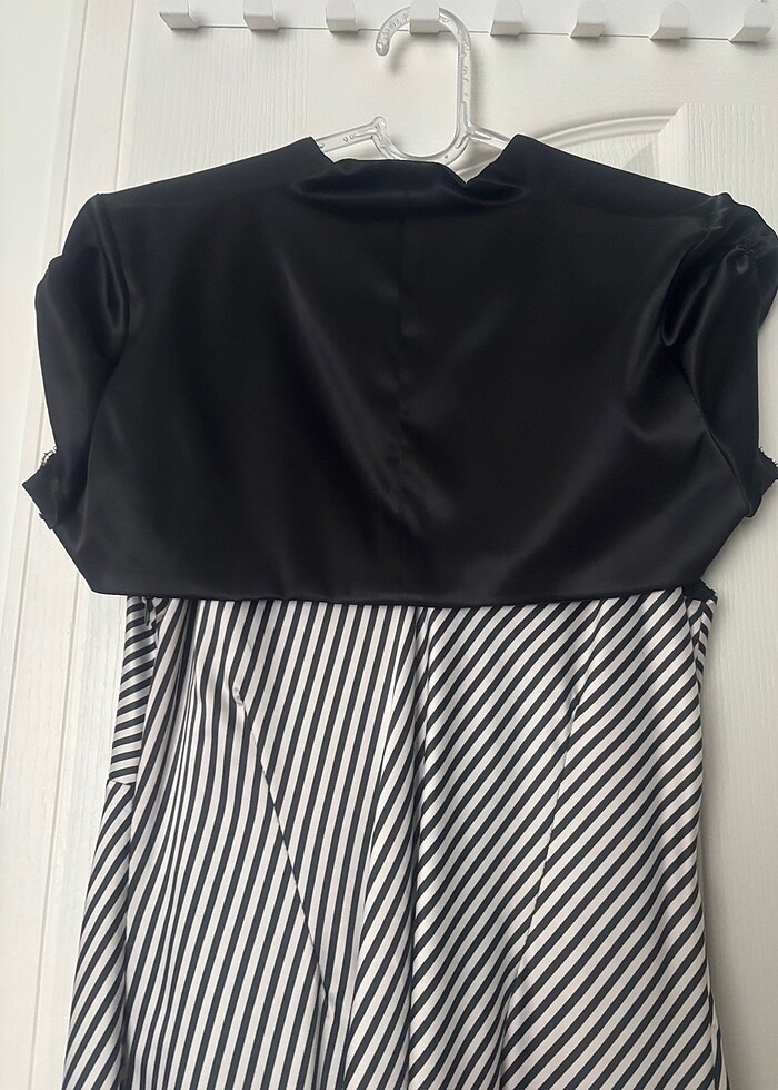 Çizgili elbise - Görsel 4