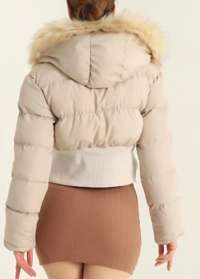 Kadın Bej Kürklü Kısa Kışlık Mont - Görsel 4