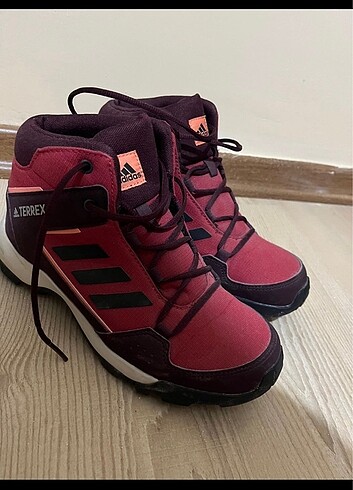 Adidas bot
