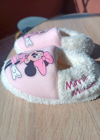 Kız Çocukları İçin Pembe Minnie Baskılı Sıcak Terlik - Görsel 2