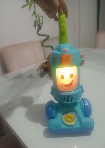 Fisher Price Renkli Işıklı Eğitici Oyuncak Süpürge - Görsel 2