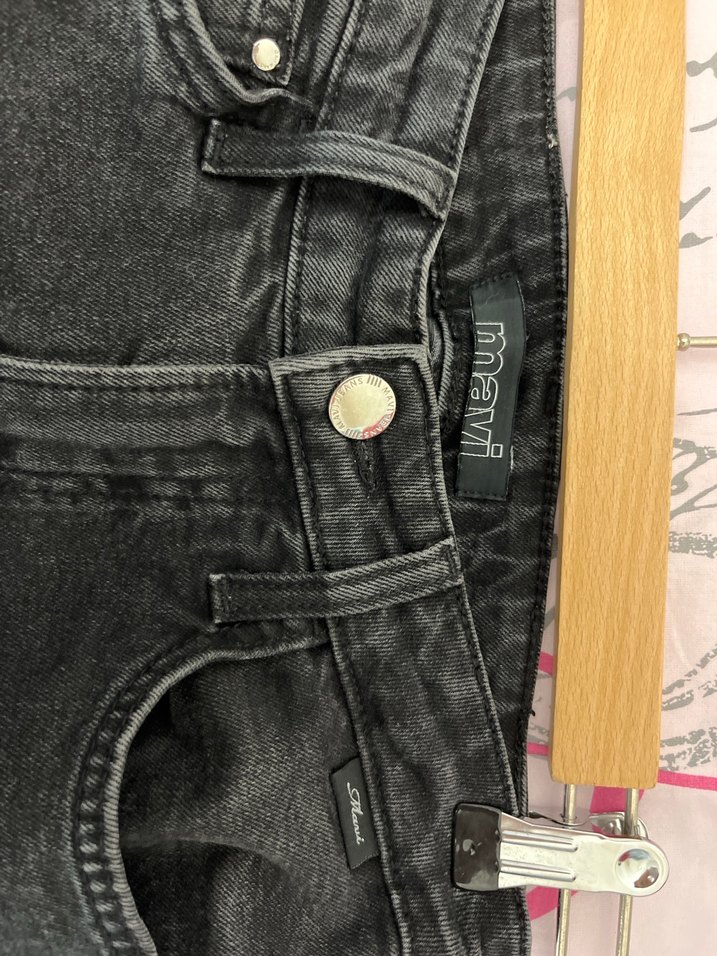 Siyah Kadın Kot Pantolon - Görsel 4