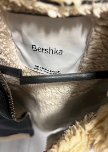 BERSHKA Kürklü Siyah Deri Kadın Ceket - Görsel 3