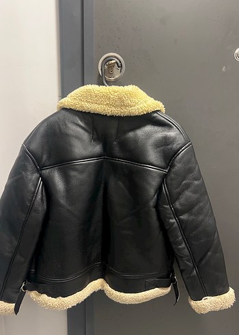 BERSHKA Kürklü Siyah Deri Kadın Ceket - Görsel 6