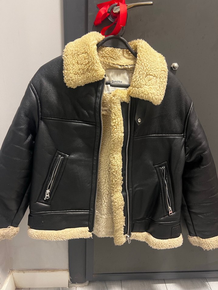 BERSHKA Kürklü Siyah Deri Kadın Ceket - Görsel 2