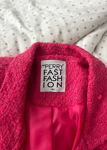 Vatkalı Düğmeli Pembe Kısa Kadın Blazer - Görsel 5