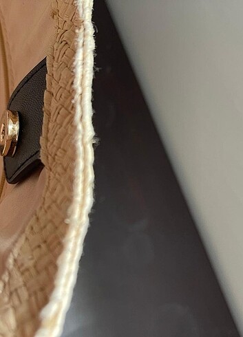 H&M Kol cantasi