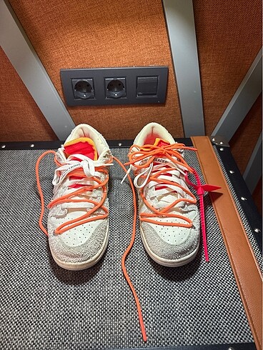 Nike off white dunk turuncu bağcık