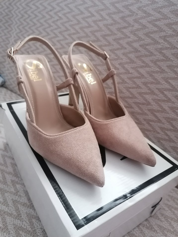 Bej Süet Tokalı Stiletto Kadın Ayakkabı - Görsel 3