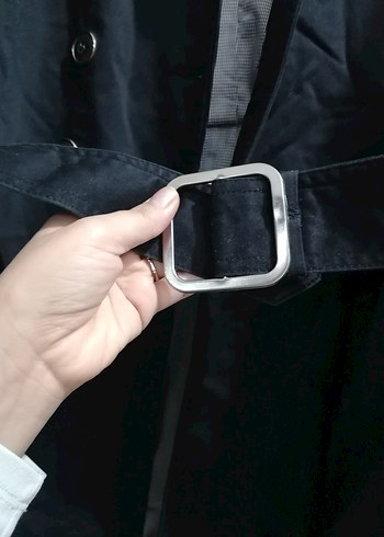 Düğmeli Siyah Midi Kadın Trençkot - Görsel 4