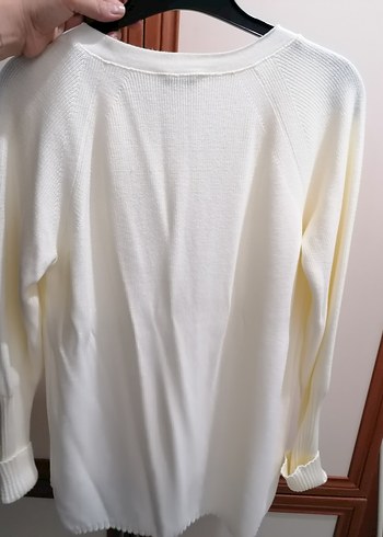 Krem V Yakalı Pamuklu Triko Kazak - Görsel 4