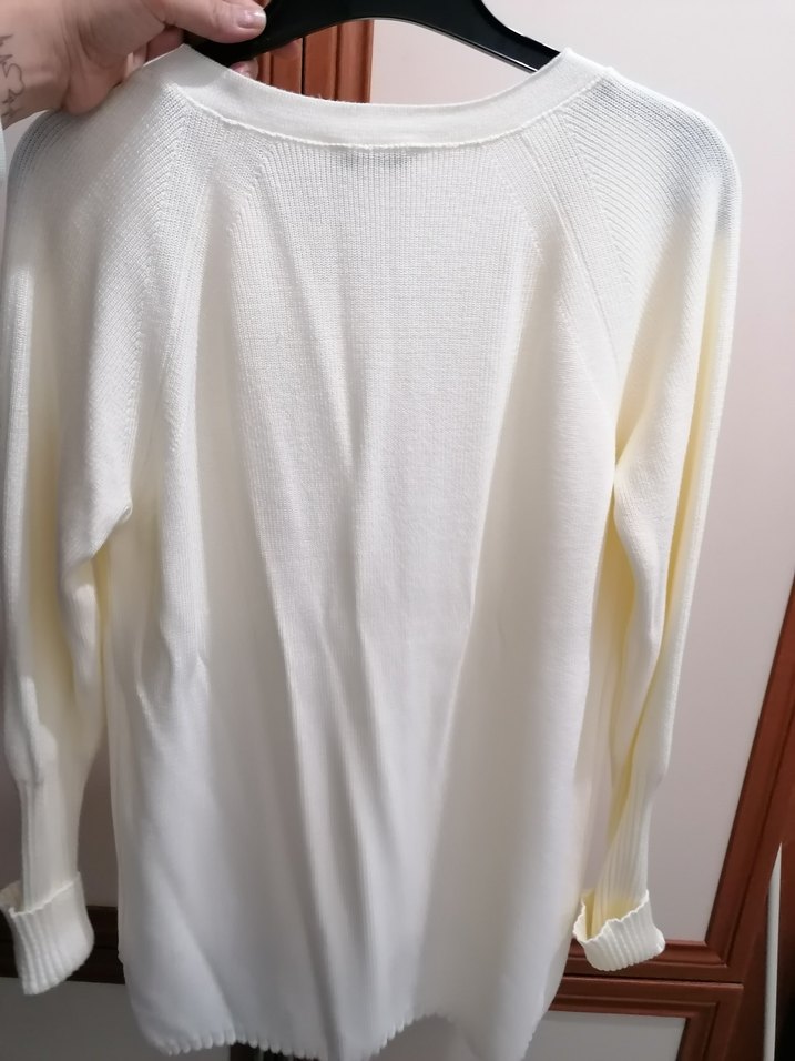 Krem V Yakalı Pamuklu Triko Kazak - Görsel 4