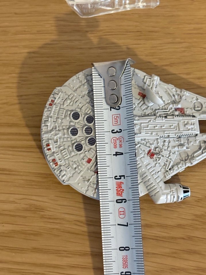 Millennium Falcon Figür - Görsel 4