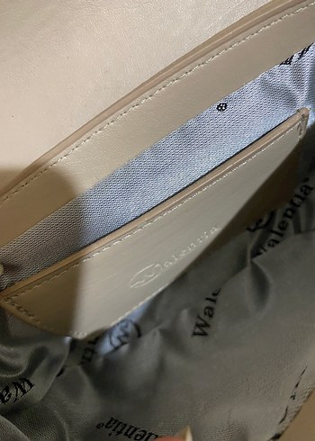 Bej Deri Kemer Detaylı Kadın Çanta - Görsel 4