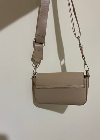 Bej Deri Kemer Detaylı Kadın Çanta - Görsel 3