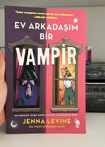 Ev Arkadaşım Bir Vampir - Jenna Levine