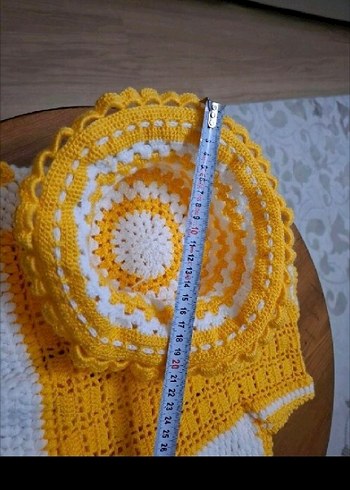 Sarı Beyaz Örgü Kız Yelek ve Şapka Takımı - Görsel 5