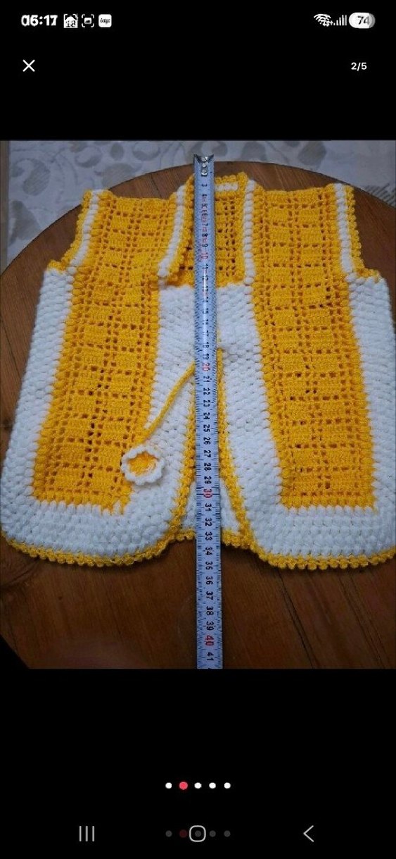 Sarı Beyaz Örgü Kız Yelek ve Şapka Takımı - Görsel 2