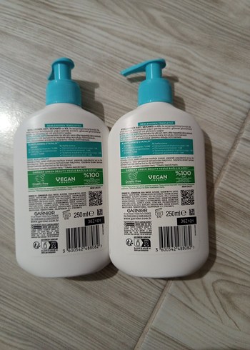 Garnier Saf & Temiz Nemlendirici Yüz Temizleyici - Görsel 2