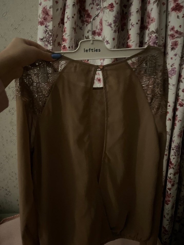 Bej Dantel Detaylı Uzun Kollu Bluz - Görsel 3