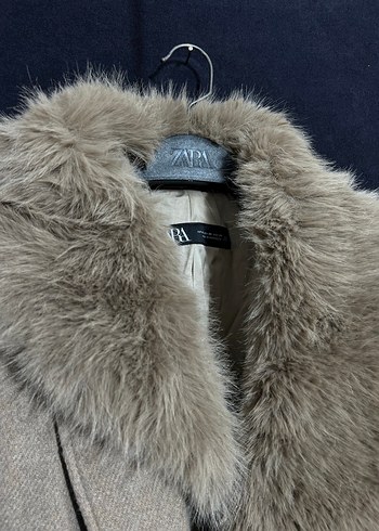 xs Beden Zara Yünlü Peluş Yakalı Kemerli Kaban
