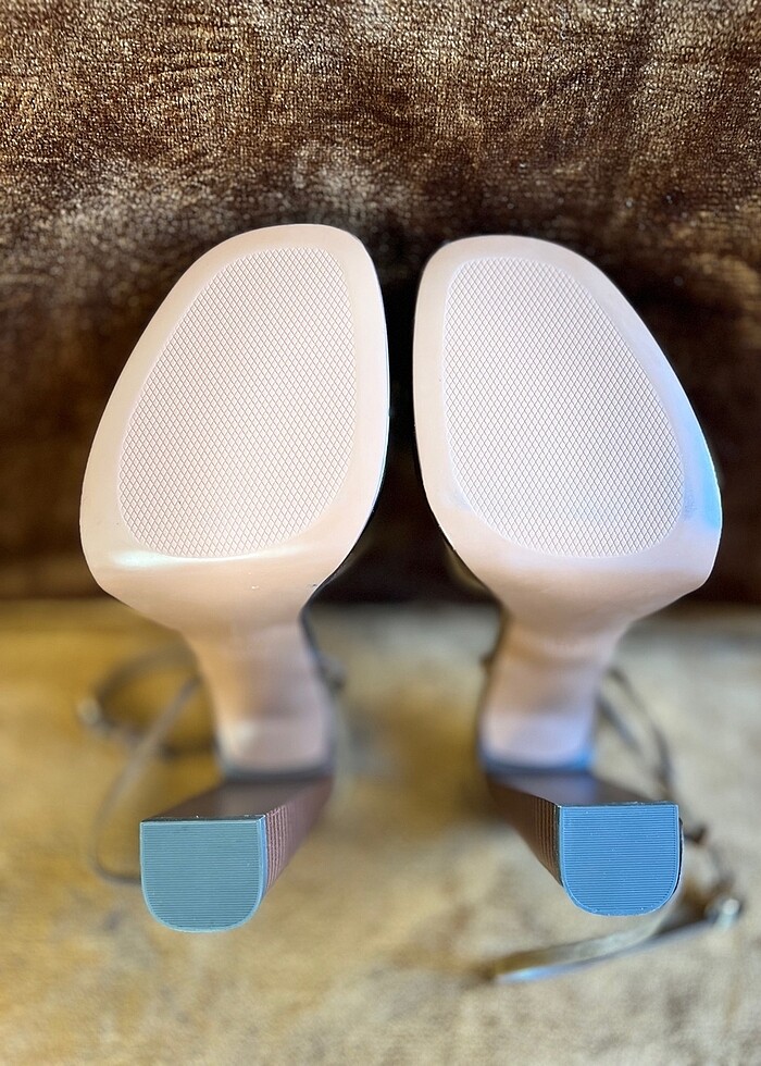 Zara Süet Topuklu Ayakkabı - Görsel 5