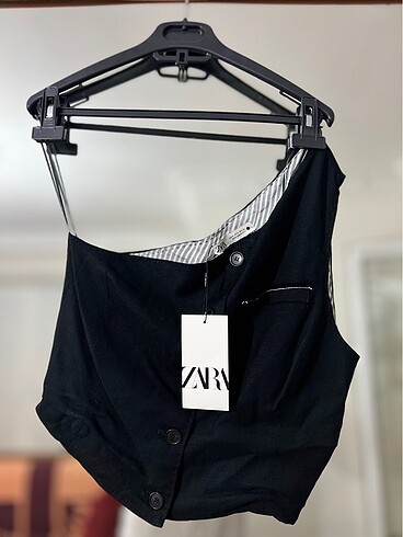 Zara Tek Omuz Bluz