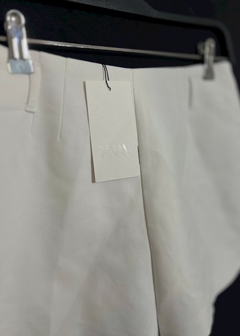 Zara Beyaz Şort - Görsel 2