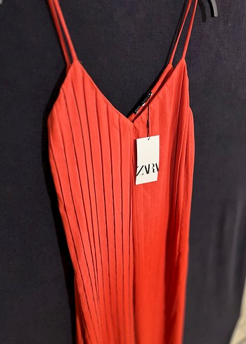 Zara İnce Askılı Tulum - Görsel 6