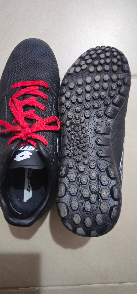 orjinal LOTTO Erkek Kırmızı Bağcıklı halı saha ayakkabi 39 num. - Görsel 4