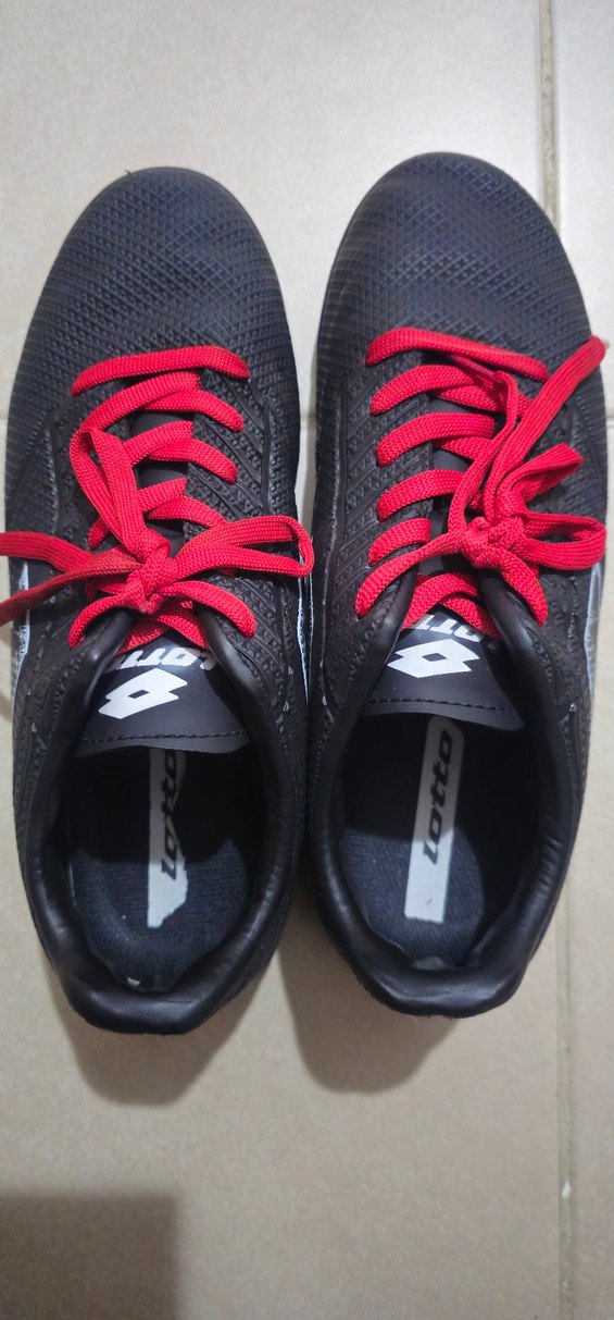 orjinal LOTTO Erkek Kırmızı Bağcıklı halı saha ayakkabi 39 num. - Görsel 2