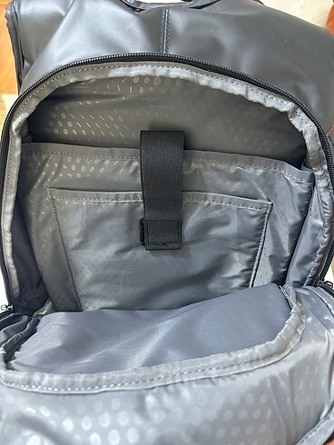  Beden Samsonite laptop çantası