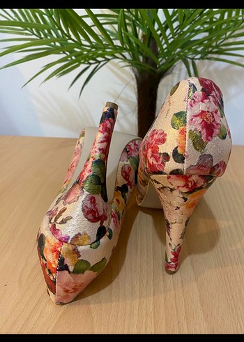 Çiçek Desenli Kadın Stiletto Topuklu Ayakkabı - Görsel 4