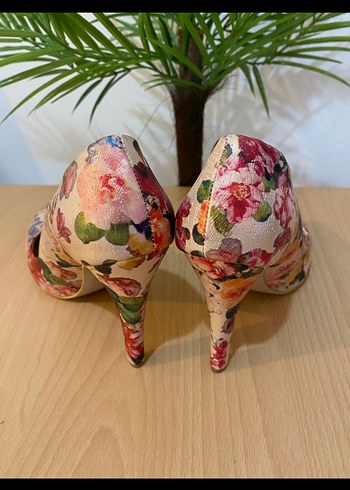 Çiçek Desenli Kadın Stiletto Topuklu Ayakkabı - Görsel 2