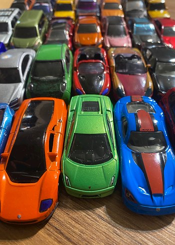 48 adet Çoklu Renkli Mini Oyuncak Arabalar Seti - Görsel 4