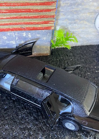 Kara Renkli Oyuncak Araba - Görsel 5