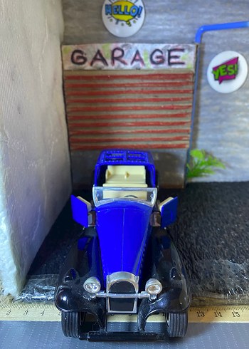 Mavi oyuncak klasik araba modeli - Görsel 6