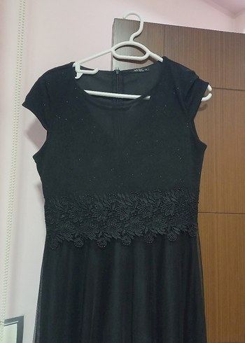 Uzun Siyah Drapeli V Yaka Abiye Elbise - Görsel 4