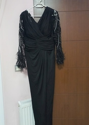 Uzun Siyah Drapeli V Yaka Abiye Elbise - Görsel 2