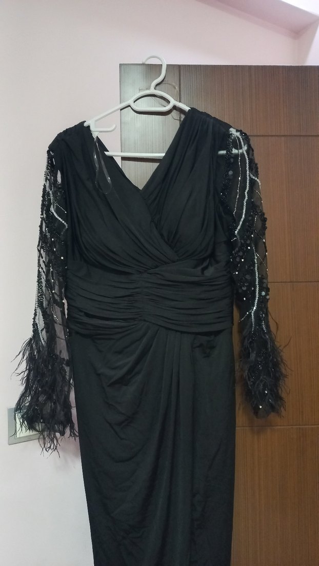 Uzun Siyah Drapeli V Yaka Abiye Elbise - Görsel 3