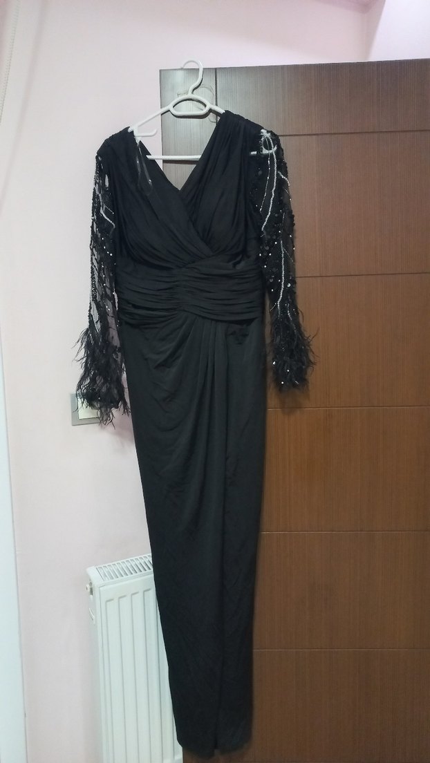 Uzun Siyah Drapeli V Yaka Abiye Elbise - Görsel 2