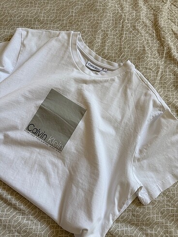 s Beden Calvin Klein Tshirt S beden