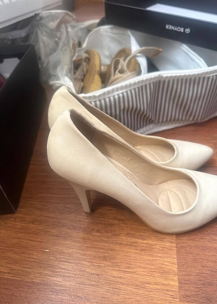 Krem rengi topuklu ayakkabı - Görsel 2