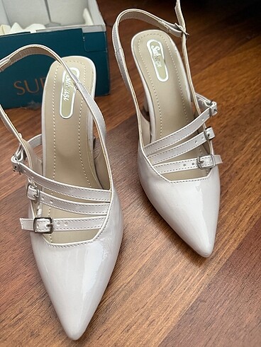 37 Beden ten rengi Renk Stiletto