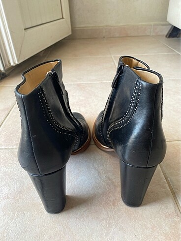 Clarks Kovboy botu tarzında 0 ayakkabı kadar iyi