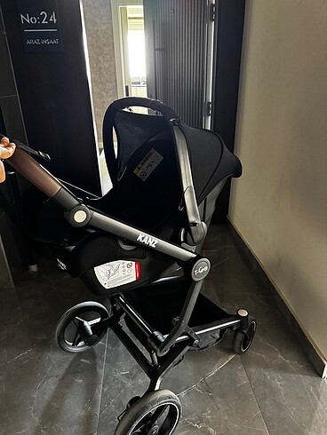 Kanz bebek arabası