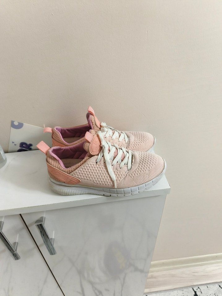 Pembe Bağcıklı Kadın Spor Ayakkabı - Görsel 3