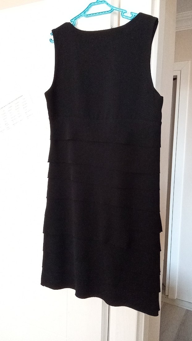 Elbise  Özel günlerde kullanımlık olarak kurtarıcı - Görsel 2