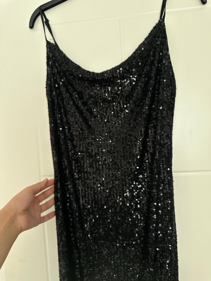 Siyah Drapeli Uzun İnce Askılı Abiye Elbise - Görsel 2