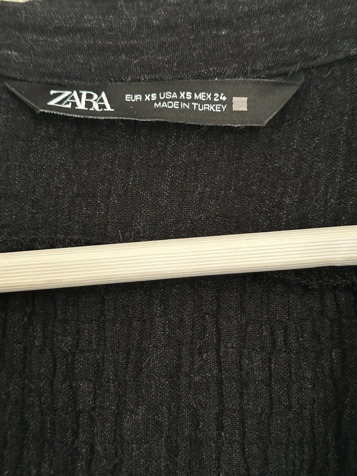 V Yaka Siyah Midi Triko Elbise - Görsel 3